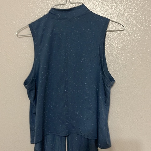 Used - Picture 3 of 3